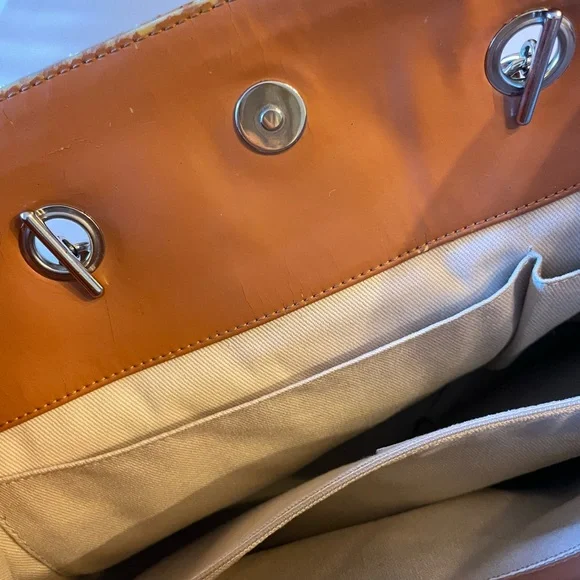 CHANEL North South in The Business Tote - Picture 16 of 16